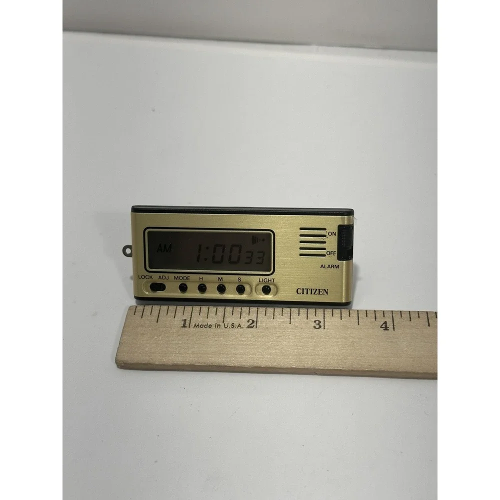 CITIZEN TRAVEL ALARM CLOCK Golden Color vintage Made in Japan NO8RD005